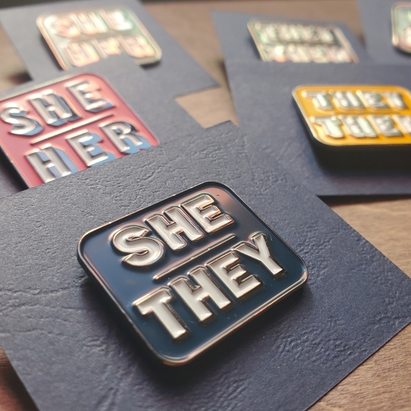 Pronoun Pins - Picture 5 of 11